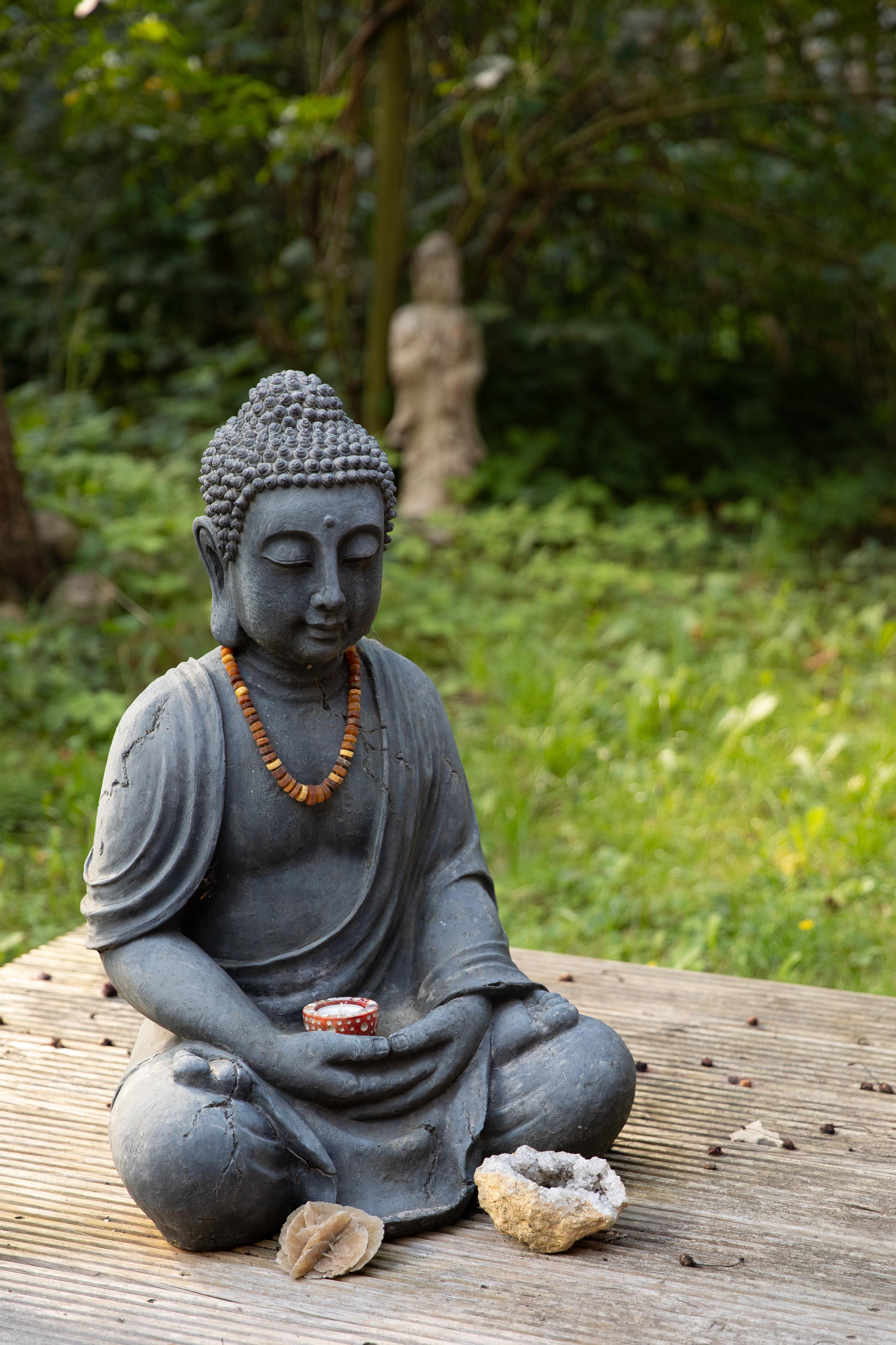 Budda im Garten